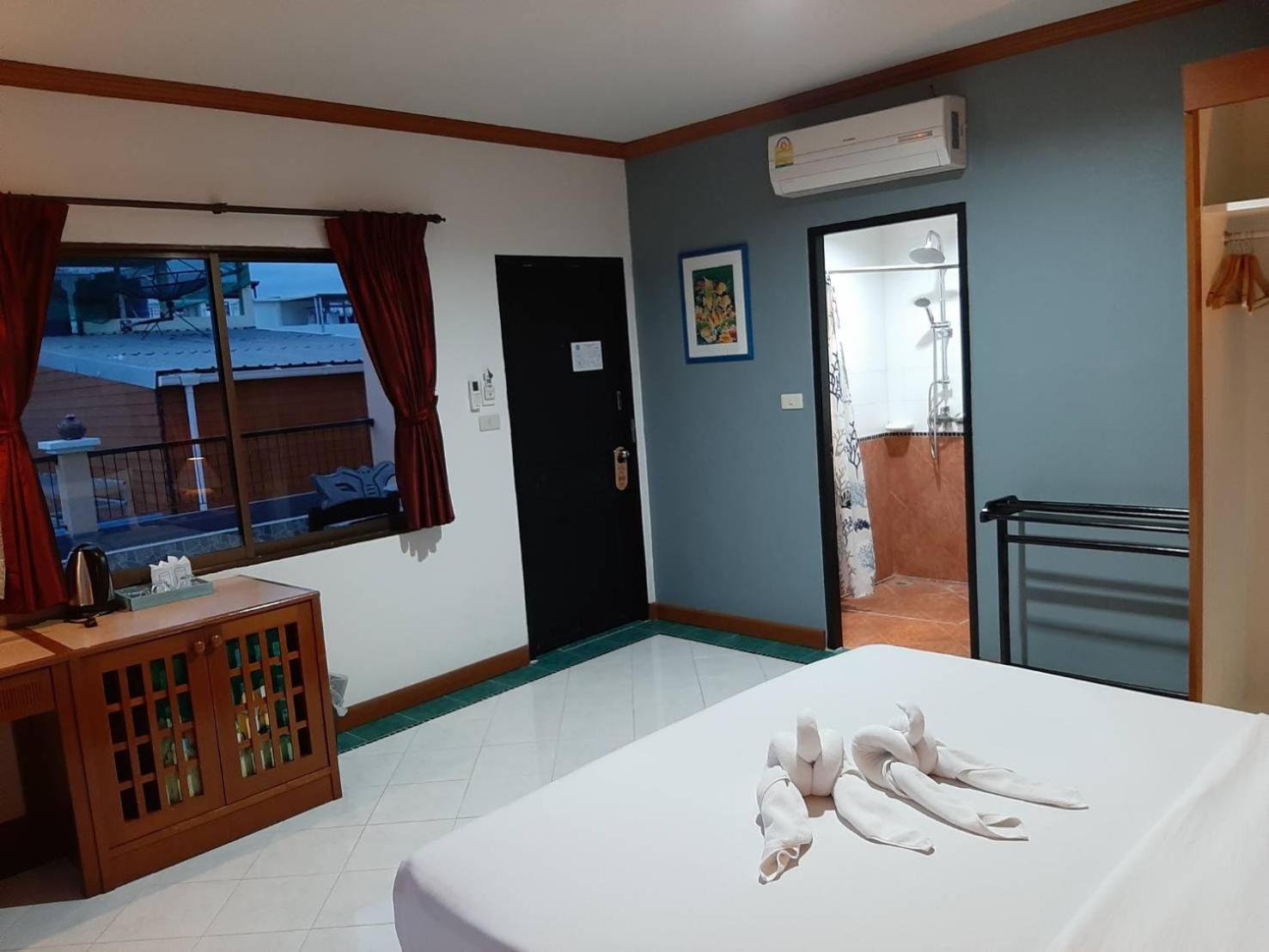 ซีฟร้อน โฮม Hotel Patong ภายนอก รูปภาพ