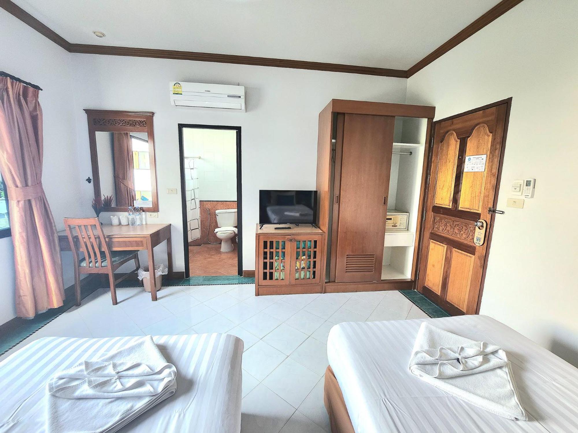 ซีฟร้อน โฮม Hotel Patong ภายนอก รูปภาพ